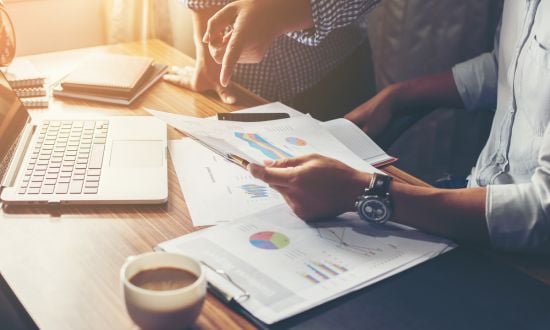 ce actiuni sa cumpar