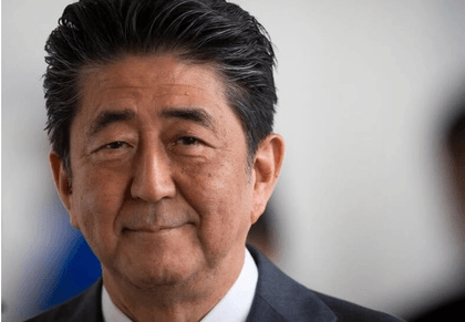 Shinzo Abe și reconstrucția economică a Japonie